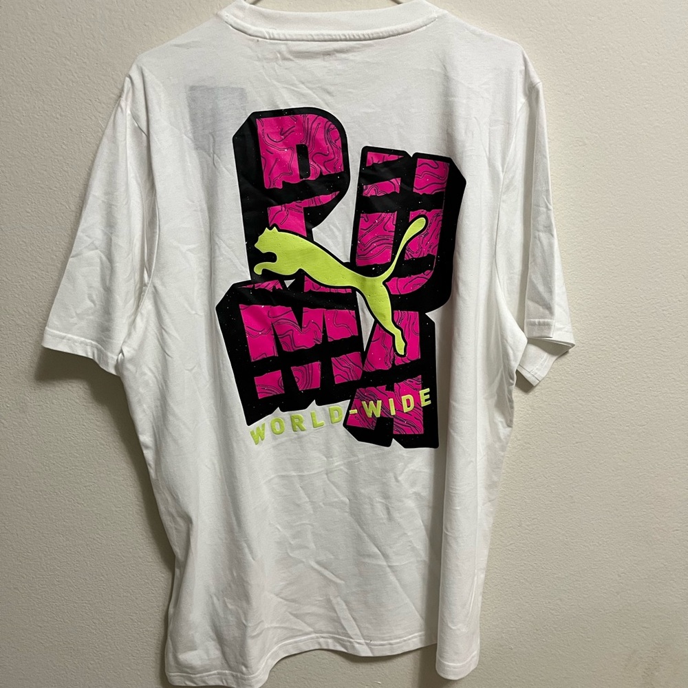 BRAND NEW W/ TAG PUMA CLASSICS Small Logo Tee